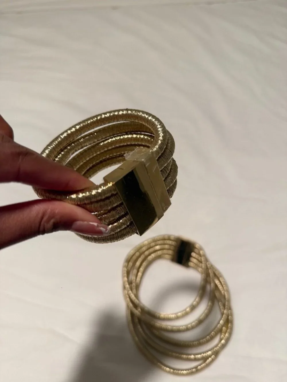 N/A elegant gold